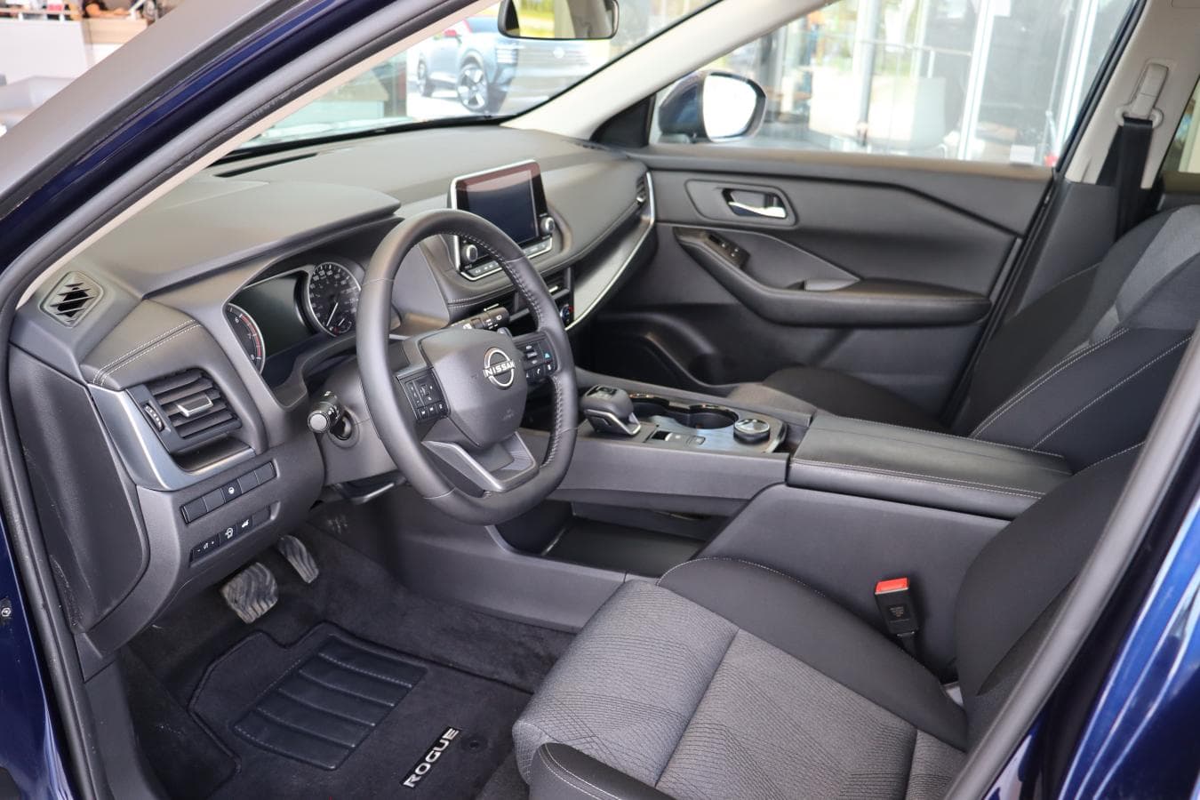 Nissan Rogue 2025 — photo 10