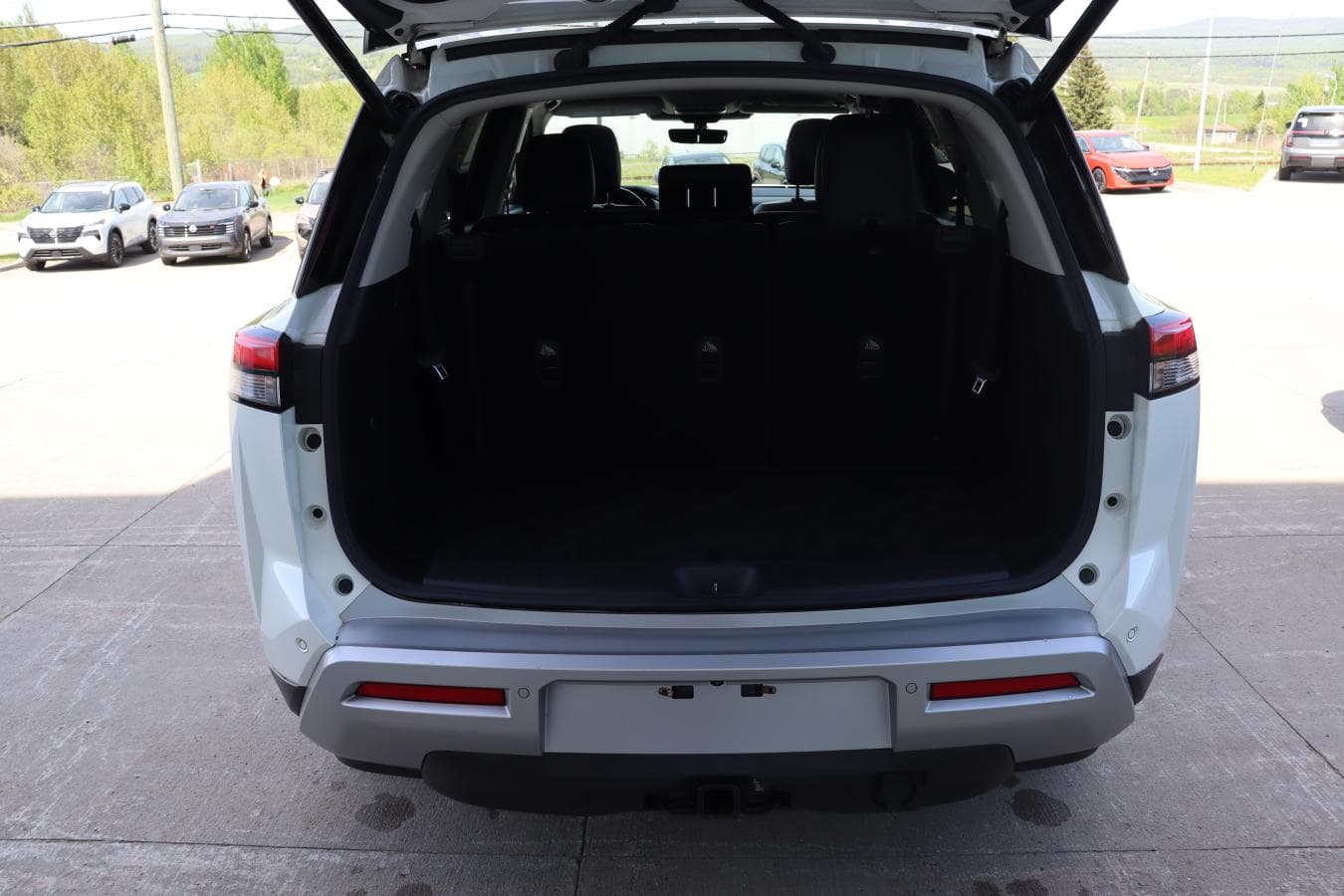 Nissan Pathfinder 2023 — photo 18