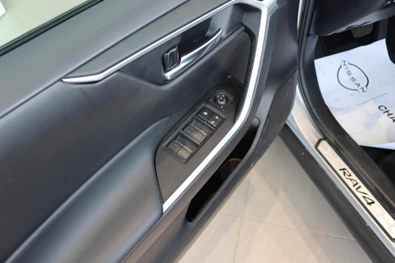 Toyota RAV4 2024 — photo 17