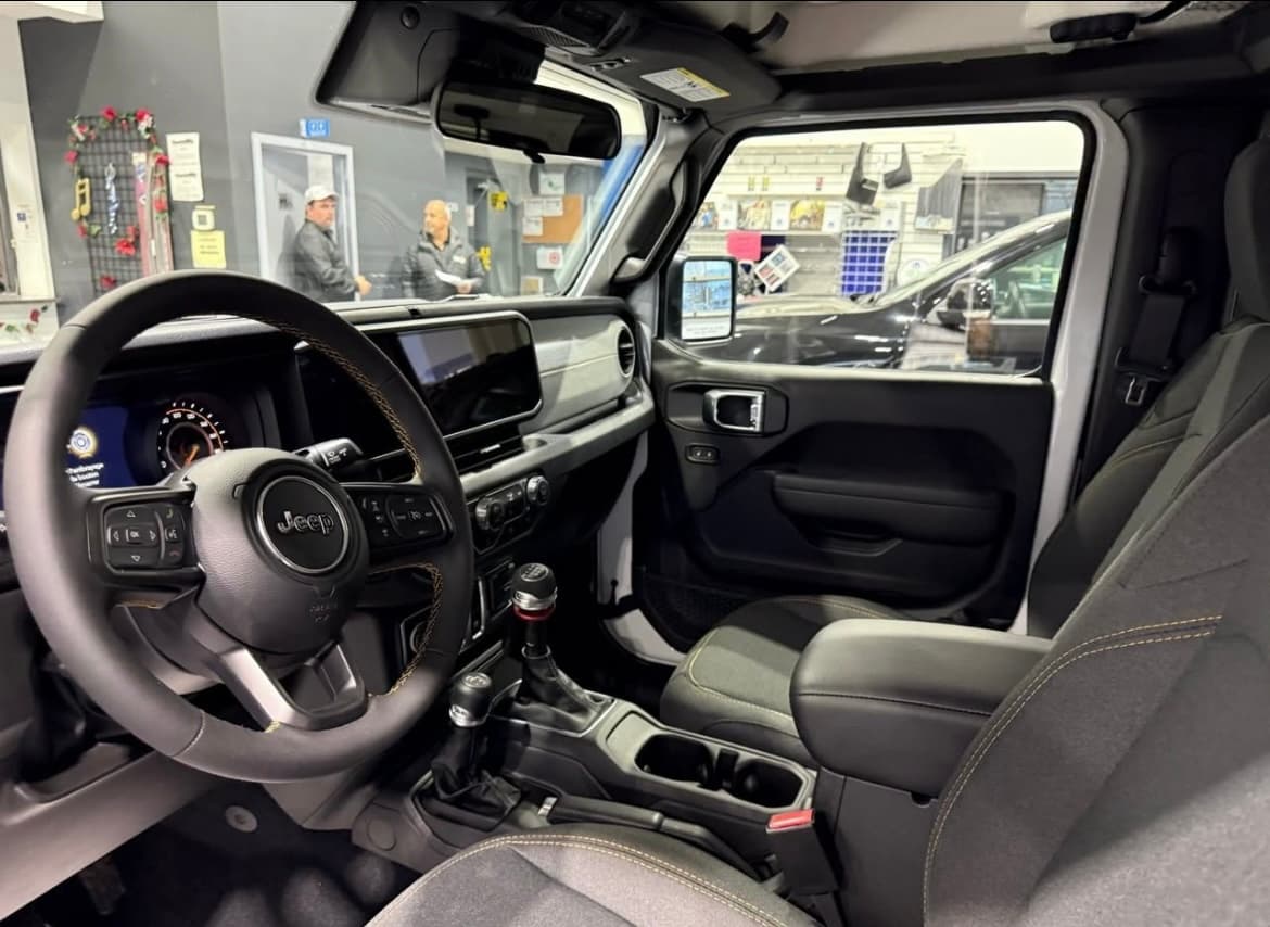Jeep Wrangler 2024 — photo 9