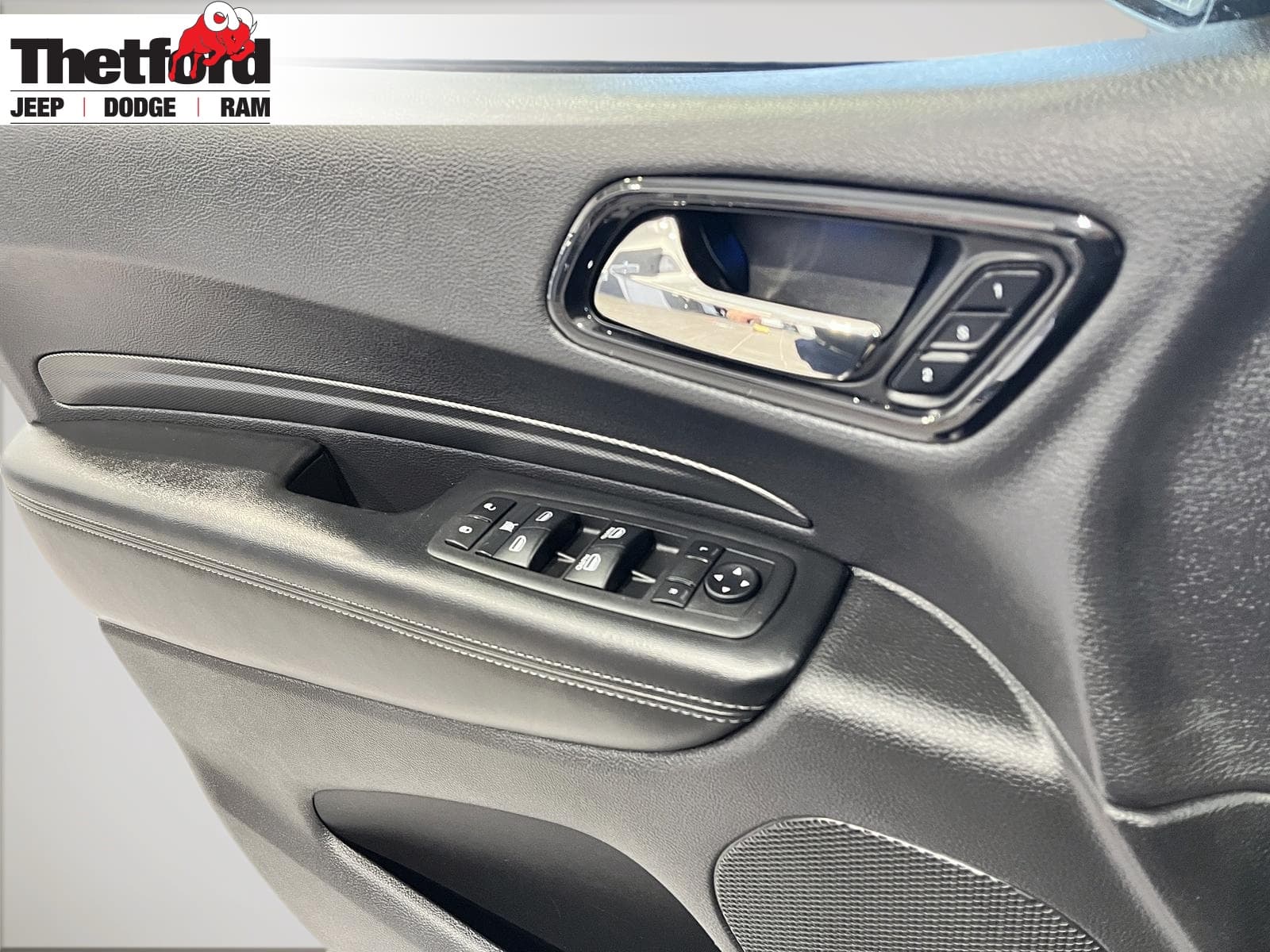 Dodge Durango 2022 — photo 12