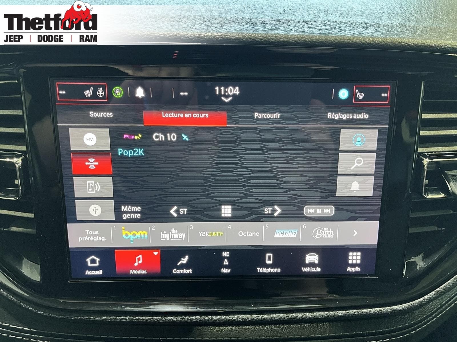 Dodge Durango 2022 — photo 17
