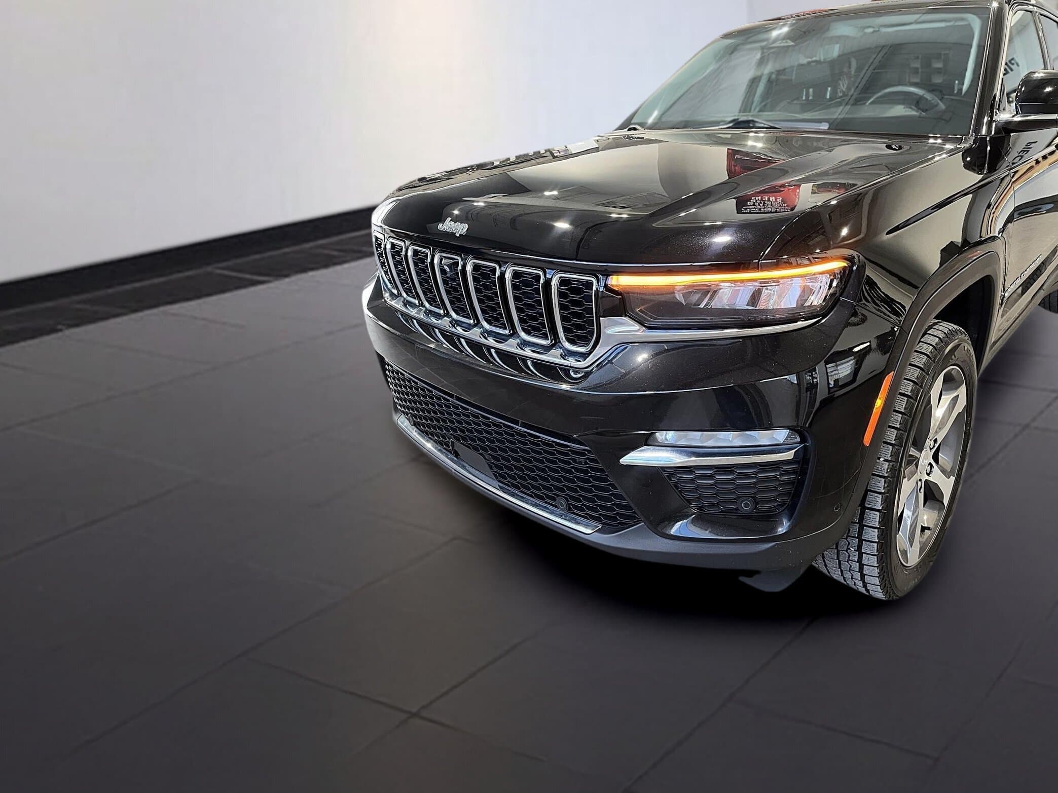 Jeep Grand Cherokee 2023 — photo 3