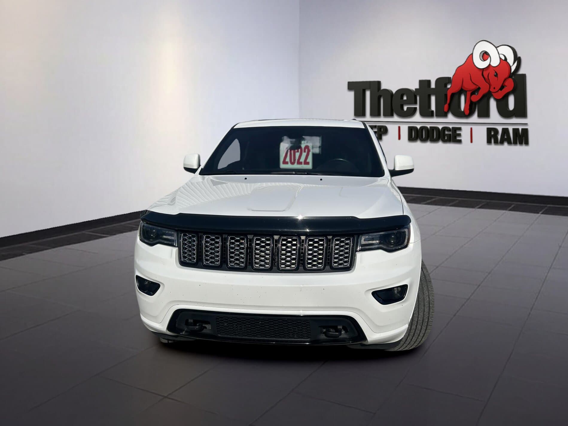 Jeep Grand Cherokee 2022 — photo 9