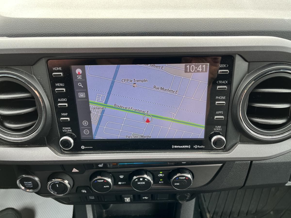 Toyota Tacoma 2023 — photo 14
