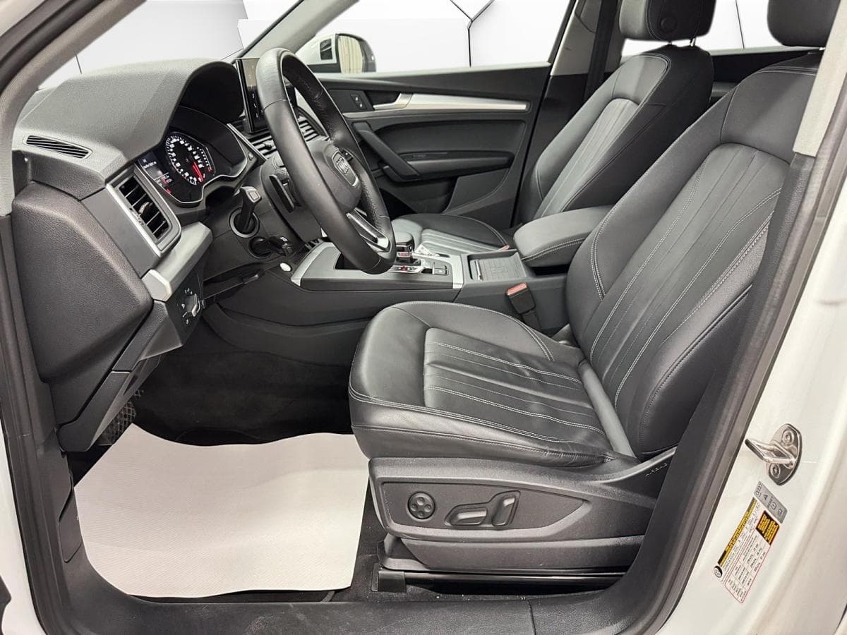 Audi Q5 2024 — photo 10