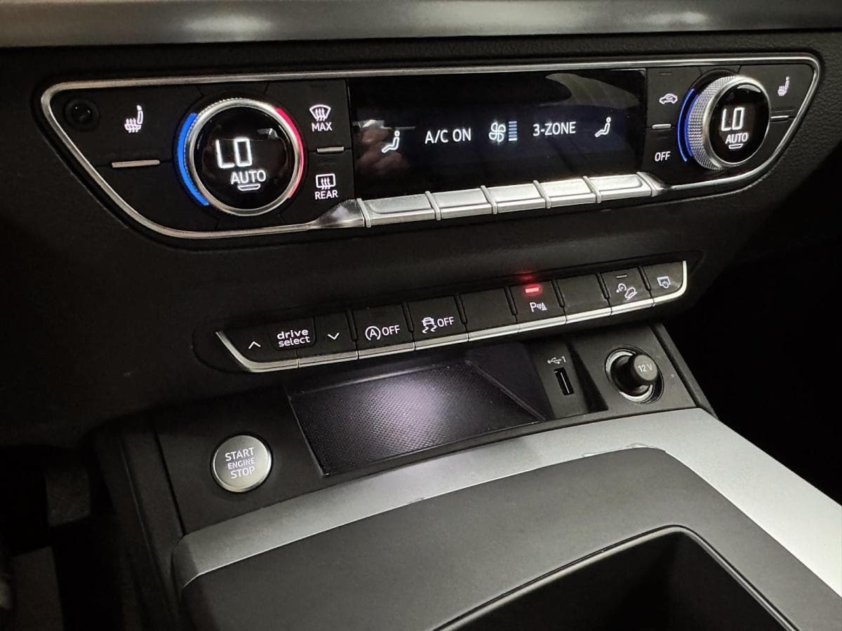 Audi Q5 2024 — photo 17