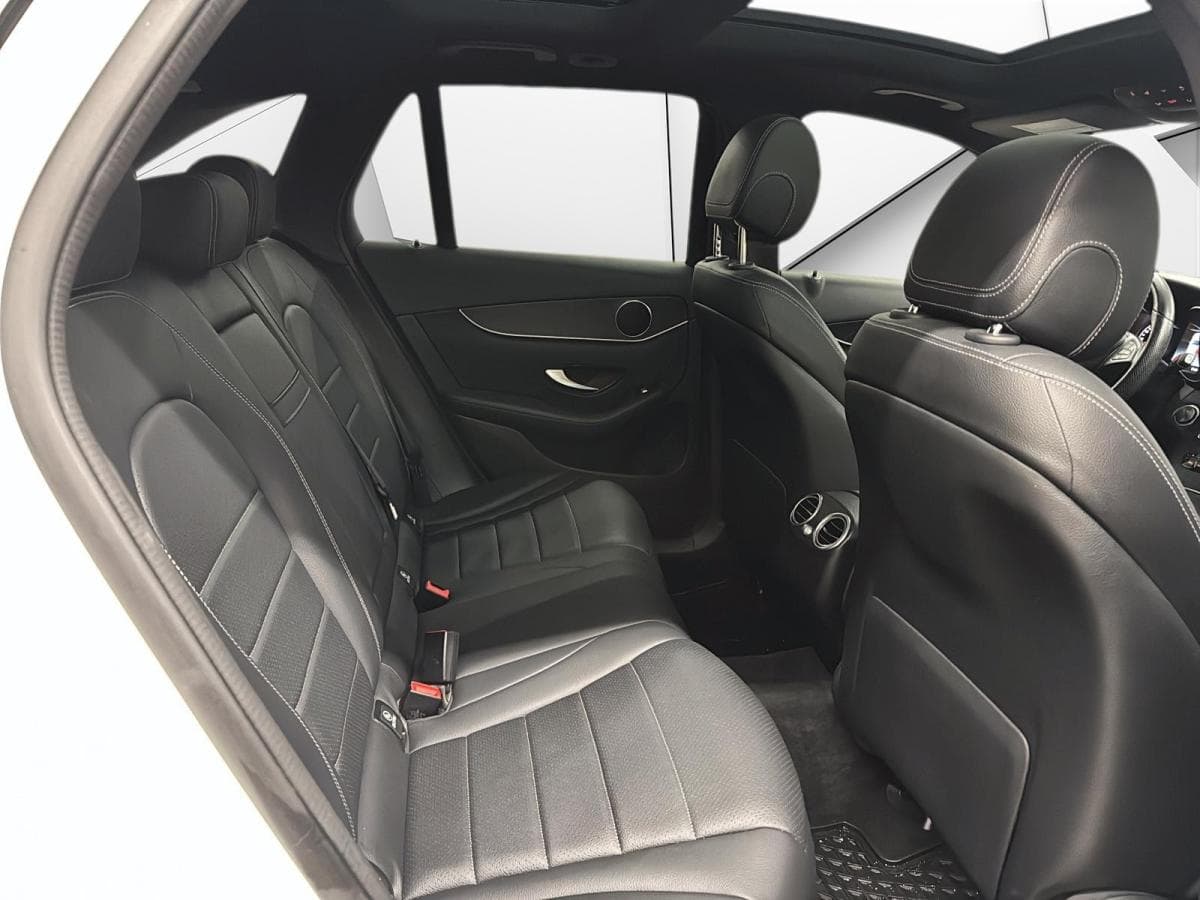 Mercedes-Benz GLC 2019 — photo 20