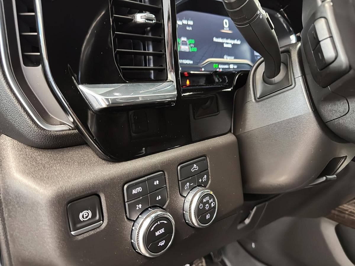 GMC Sierra 1500 2023 — photo 14