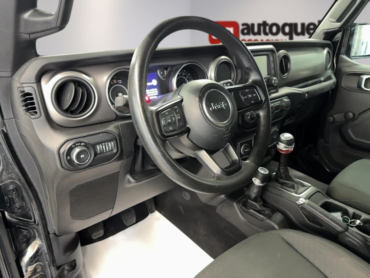Jeep Wrangler 2020 — photo 11