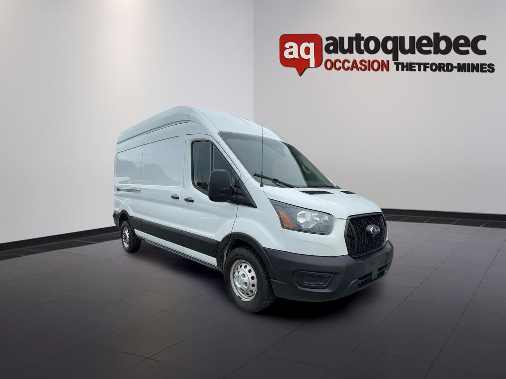 Ford Transit Cargo Van 2024 — photo 4