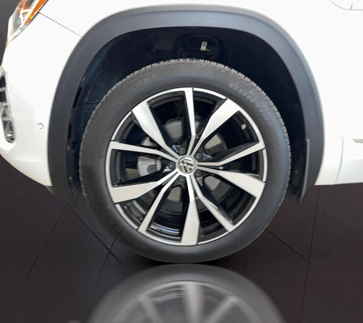 Volkswagen Atlas Cross Sport 2024 — photo 9