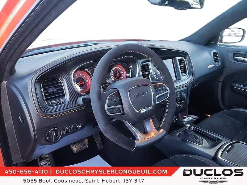 Dodge Charger 2023 — photo 10