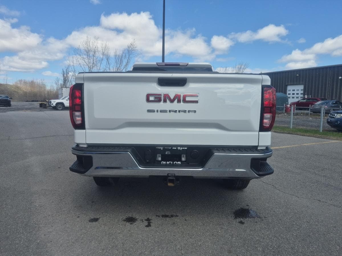 GMC Sierra 1500 2025 — photo 8