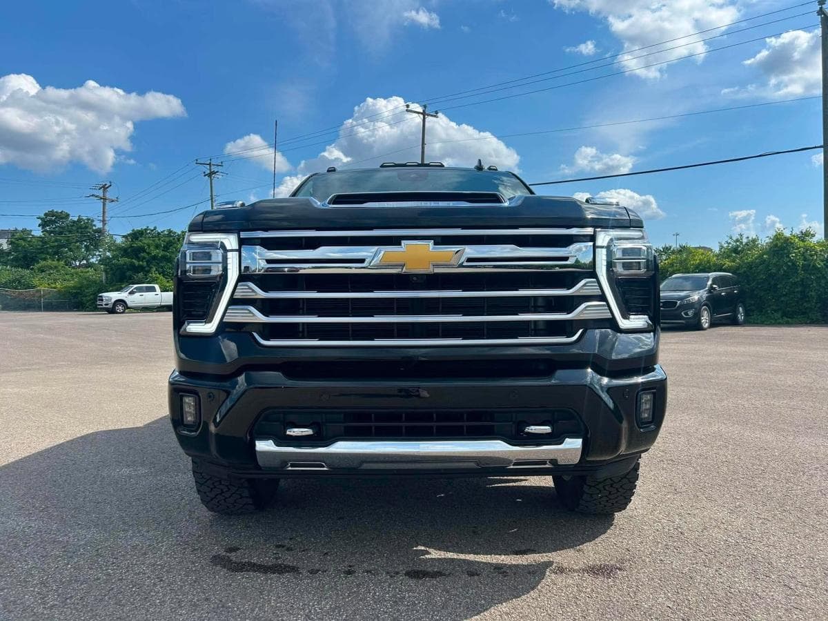Chevrolet Silverado 2500 HD 2025 — photo 3