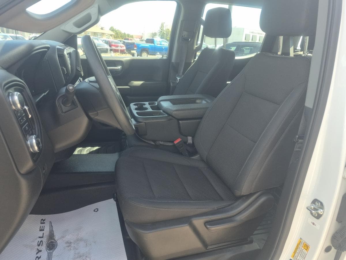 GMC Sierra 1500 2025 — photo 15