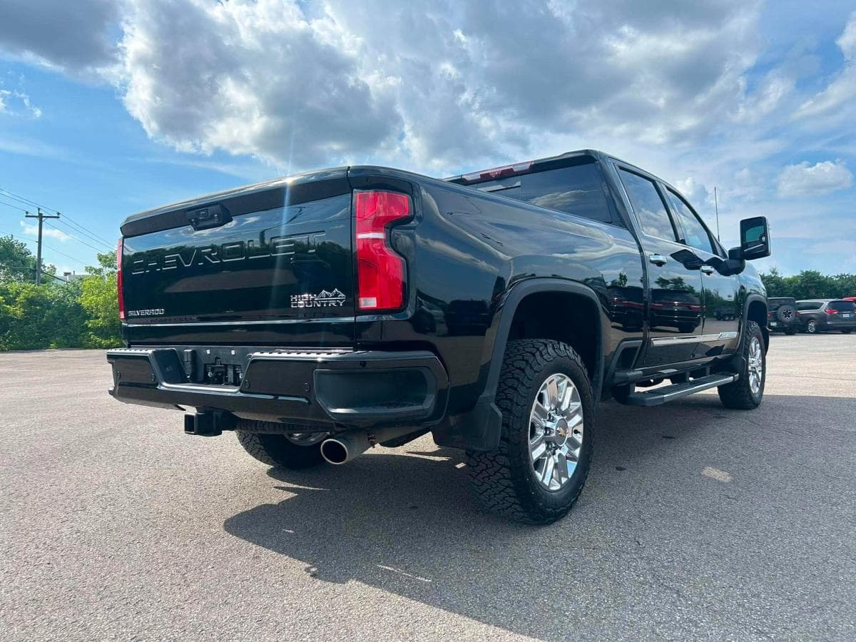 Chevrolet Silverado 2500 HD 2025 — photo 8