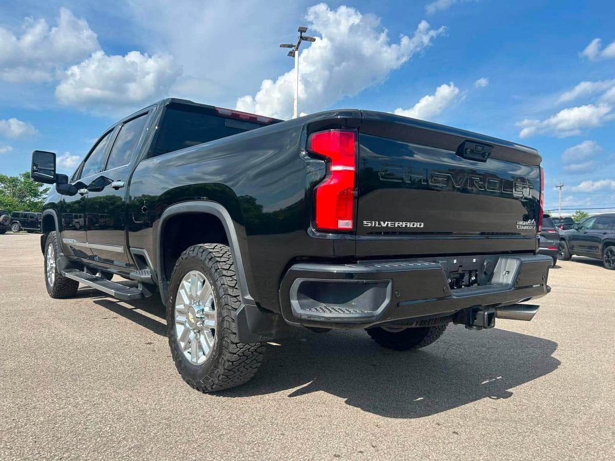 Chevrolet Silverado 2500 HD 2025 — photo 10