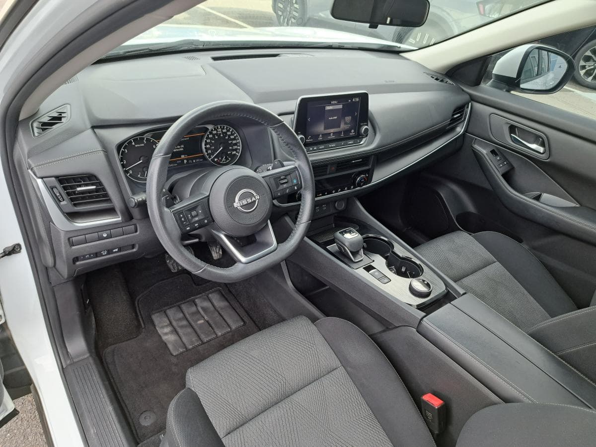 Nissan Rogue 2024 — photo 10