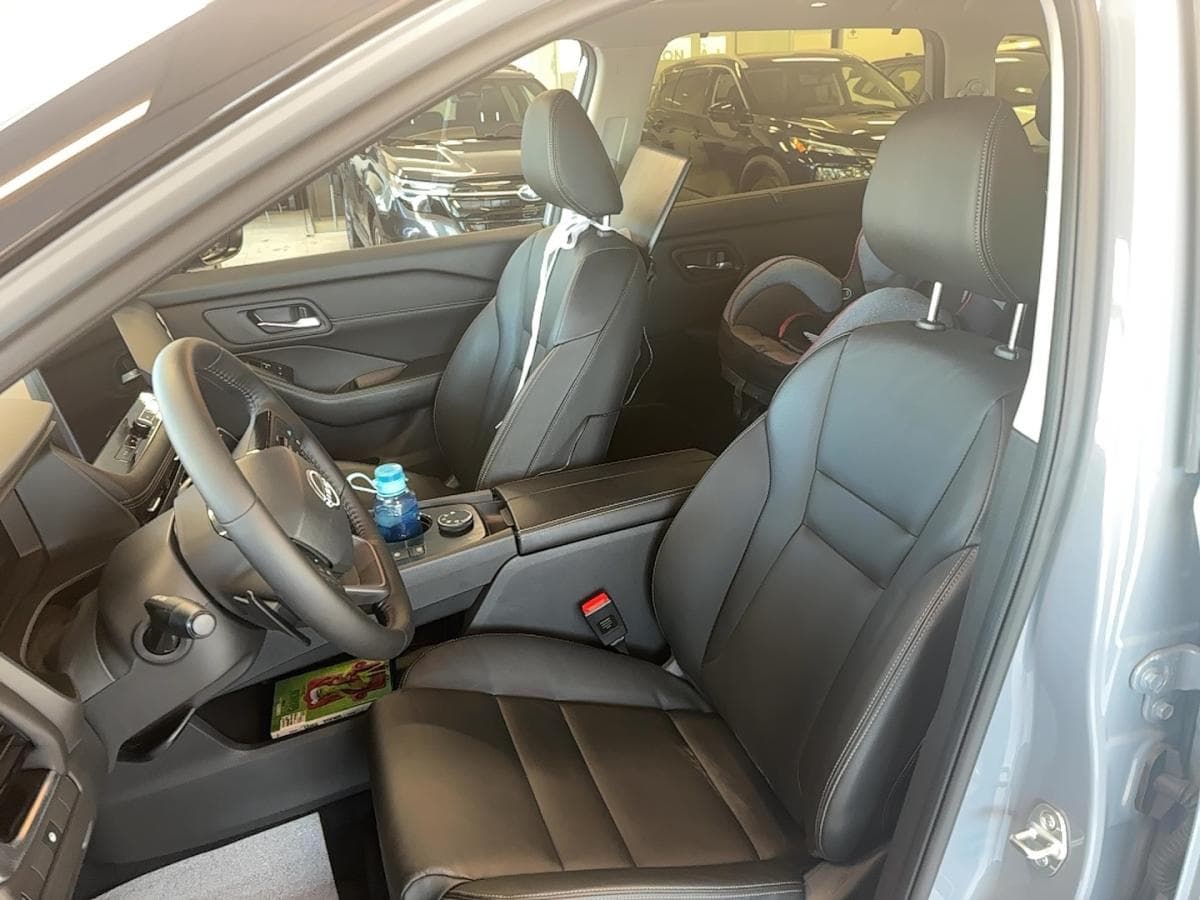 Nissan Rogue 2025 — photo 8