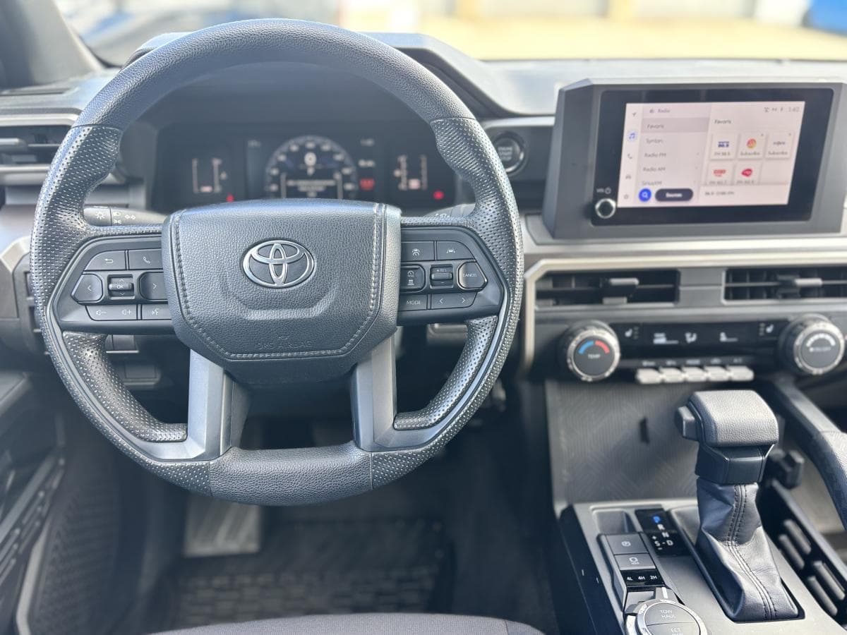 Toyota Tacoma 2024 — photo 16