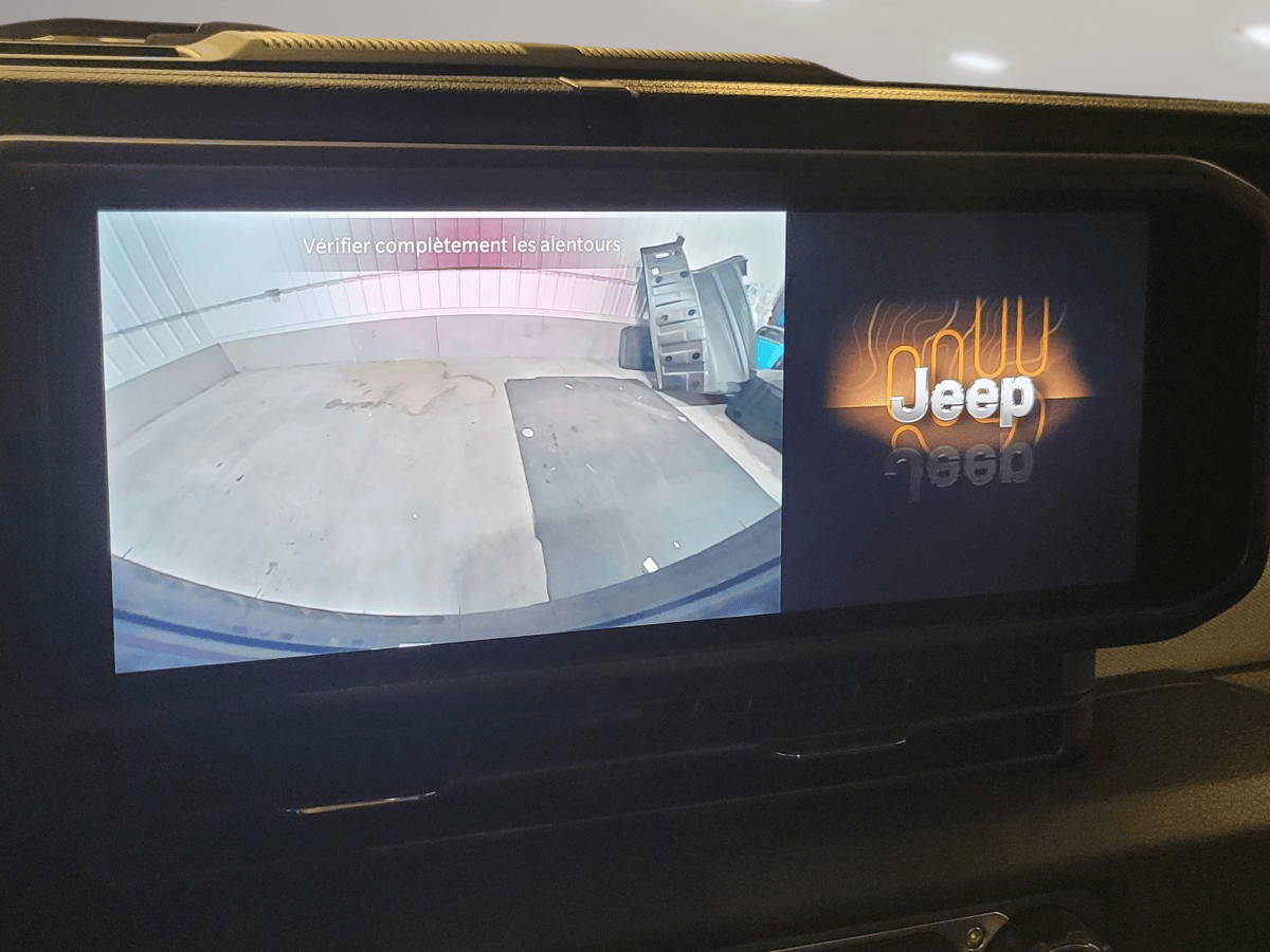 Jeep Wrangler 2024 — photo 17