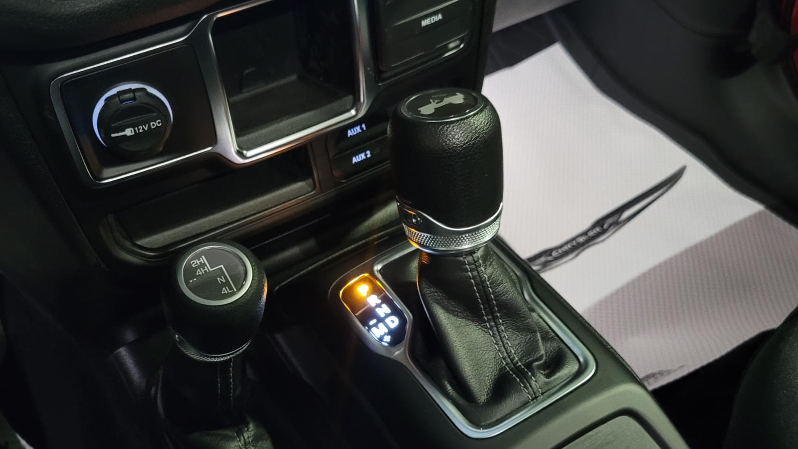 Jeep Wrangler 2024 — photo 19