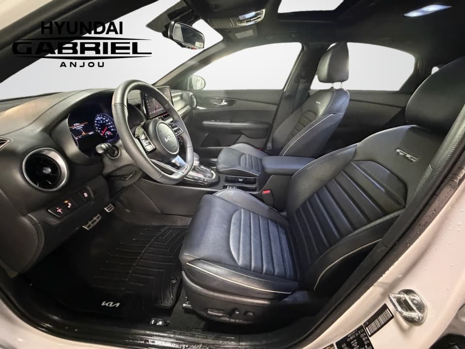 Kia Forte 2024 — photo 13