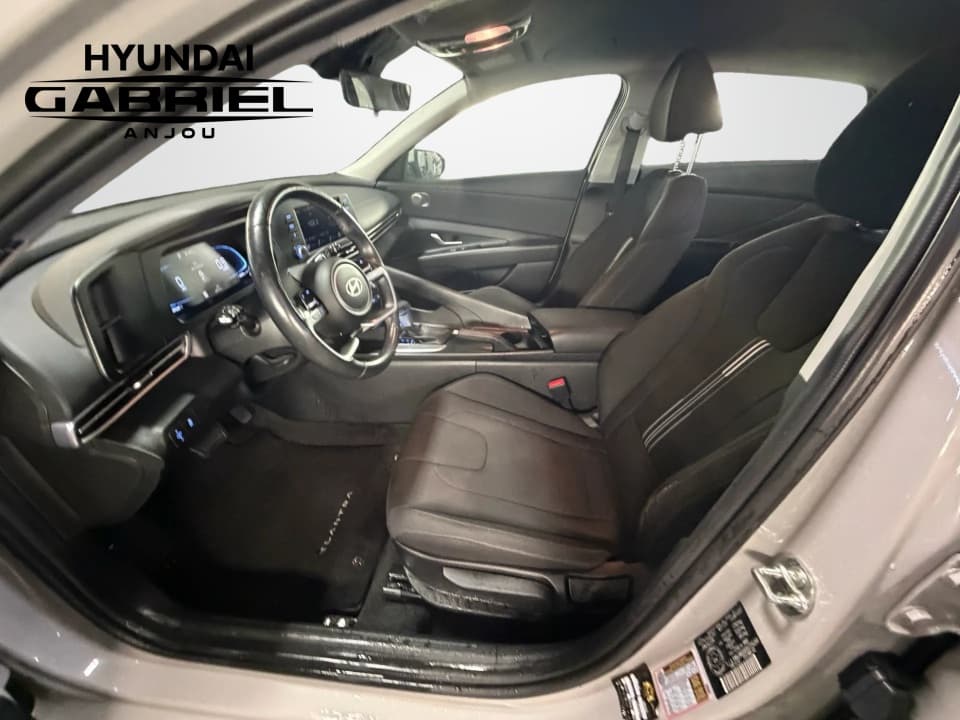 Hyundai Elantra 2024 — photo 11