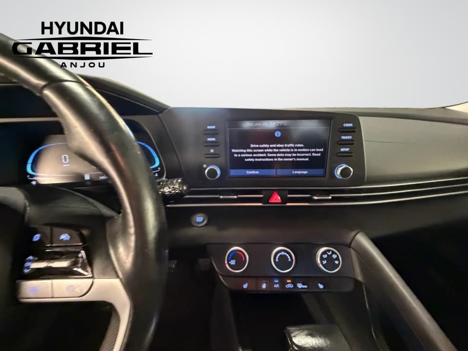 Hyundai Elantra 2024 — photo 17