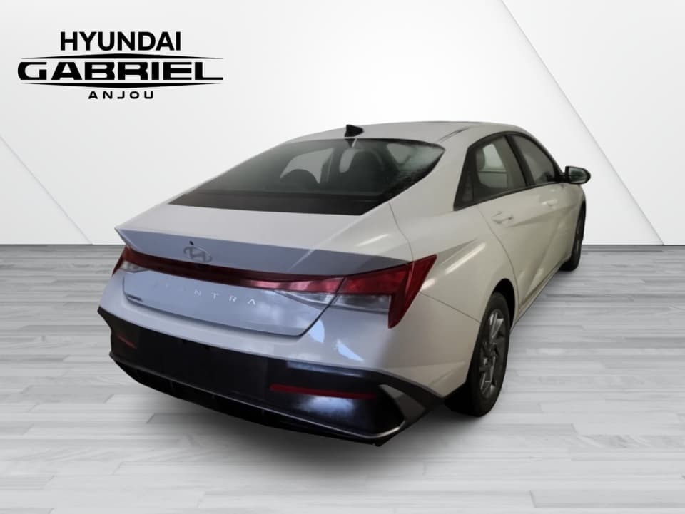 Hyundai Elantra 2024 — photo 4