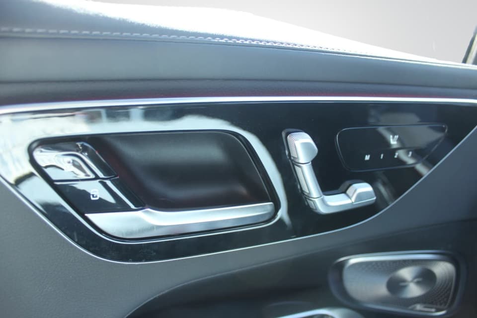 Mercedes-Benz GLC-Class 2025 — photo 20