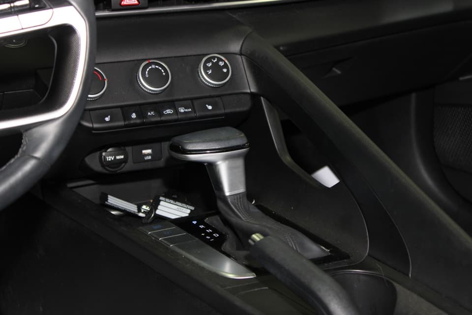 Hyundai Elantra 2024 — photo 17