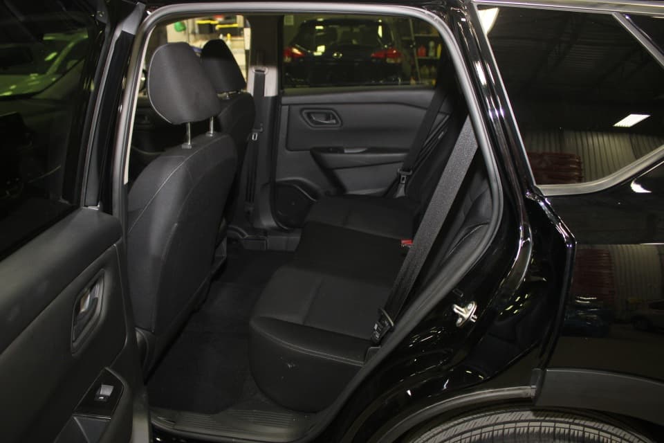 Nissan Rogue 2024 — photo 8