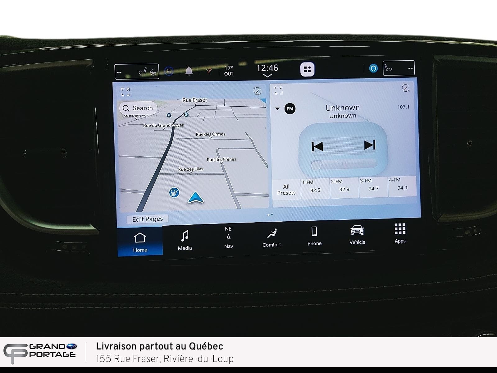 Chrysler Pacifica Hybrid 2023 — photo 19