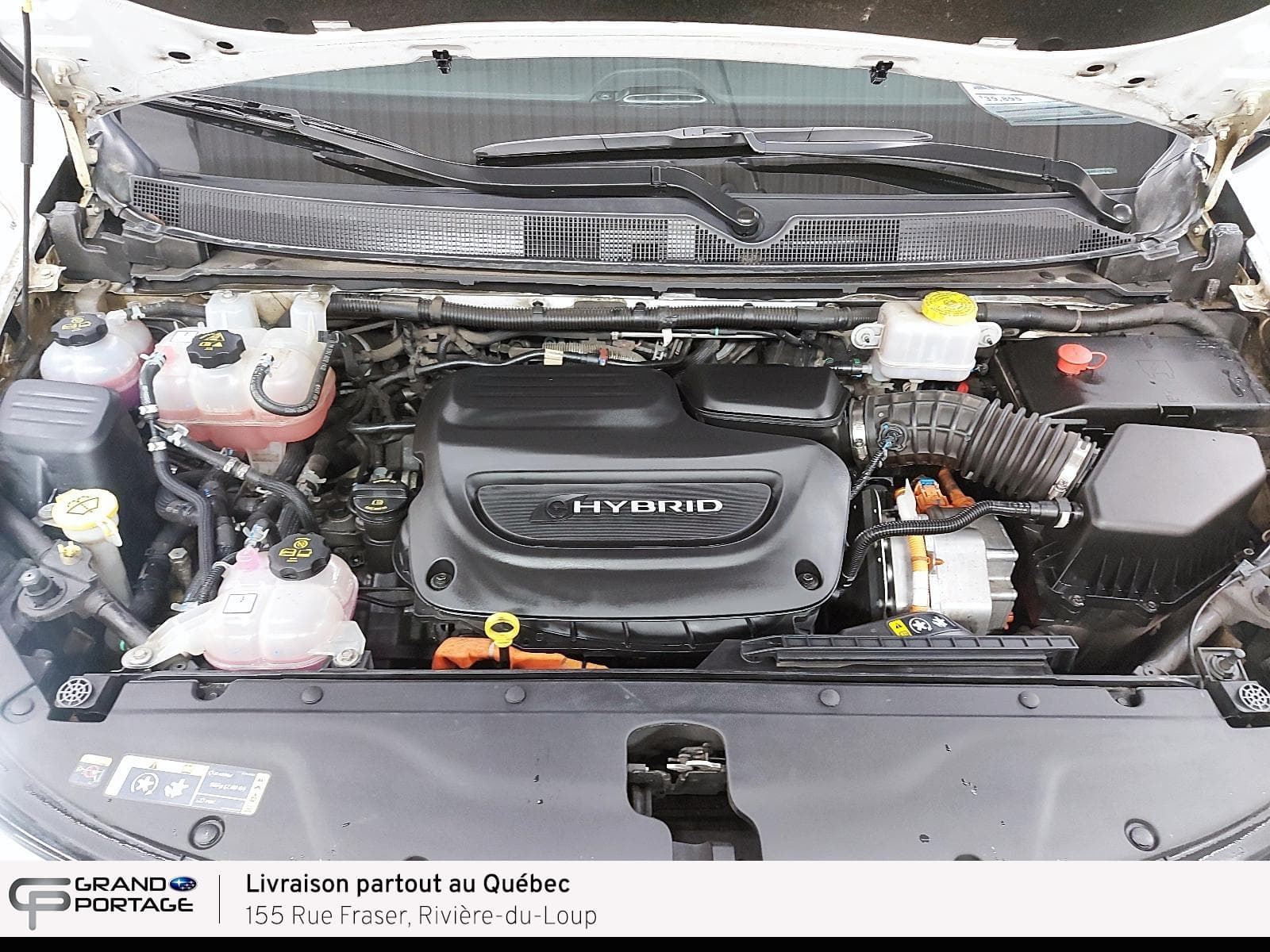 Chrysler Pacifica Hybrid 2023 — photo 9