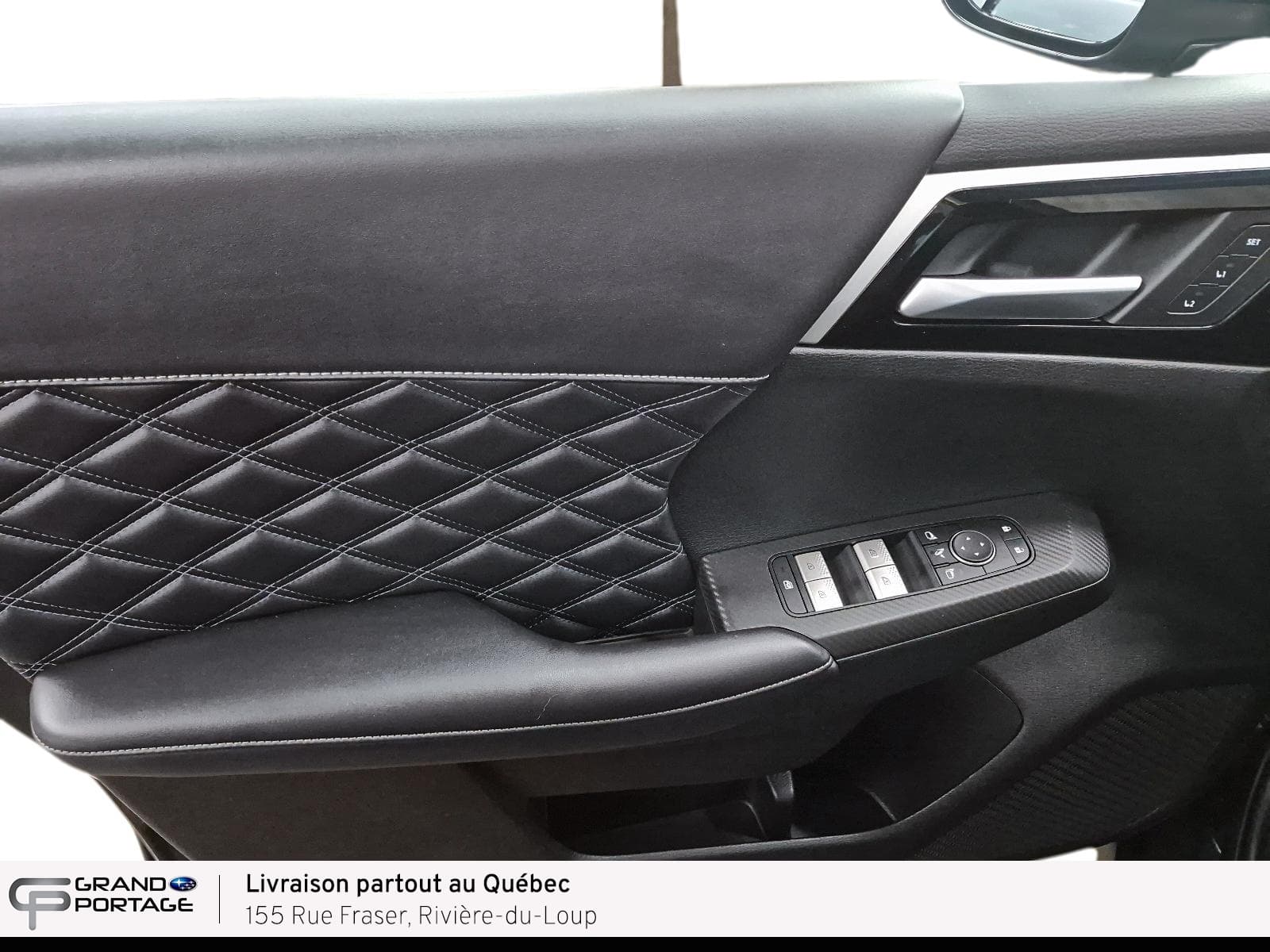 Mitsubishi Outlander PHEV 2023 — photo 12