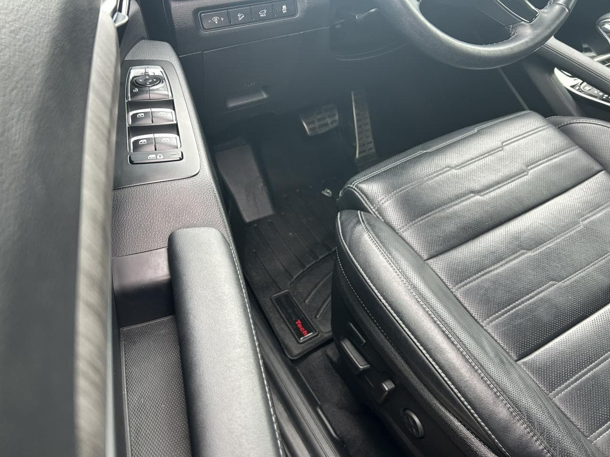 Kia Telluride 2023 — photo 10