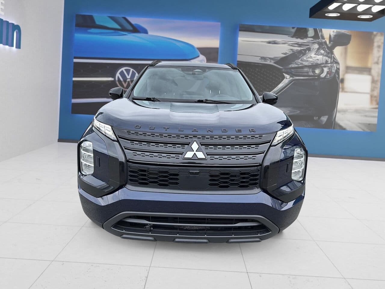 Mitsubishi Outlander 2024 — photo 2