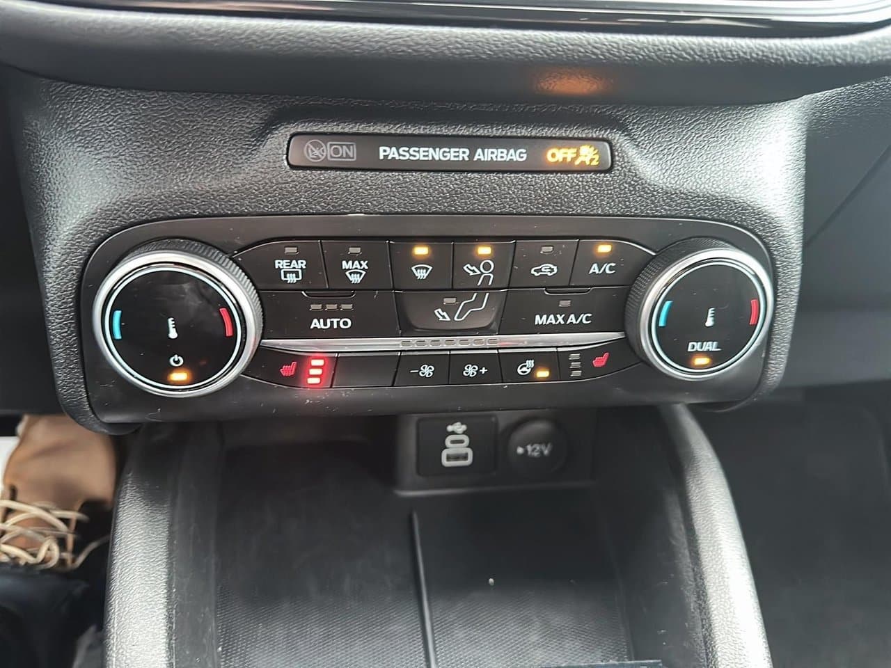Ford Escape 2024 — photo 15