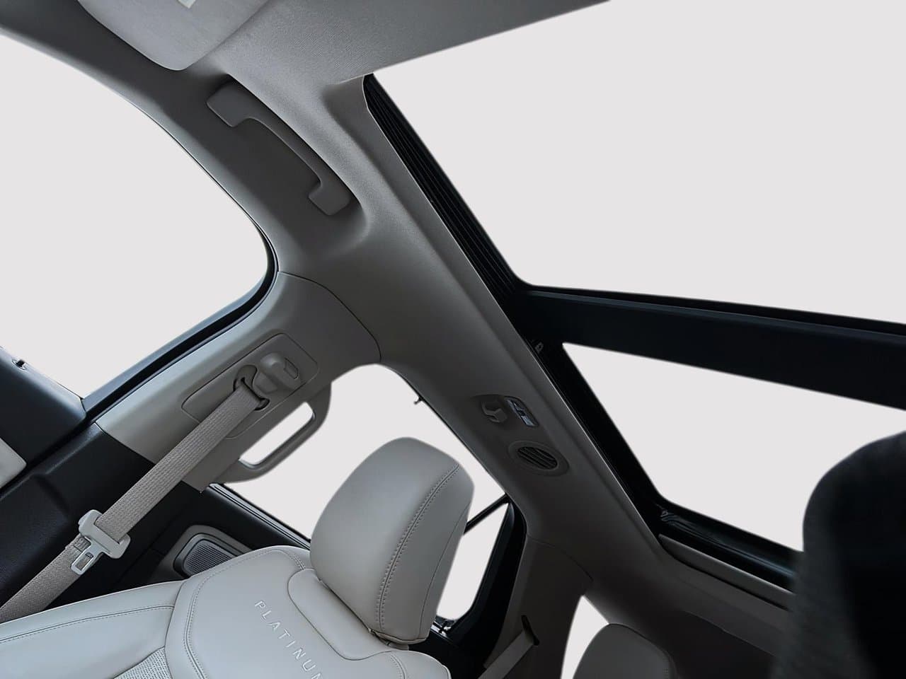 Ford Explorer 2023 — photo 13