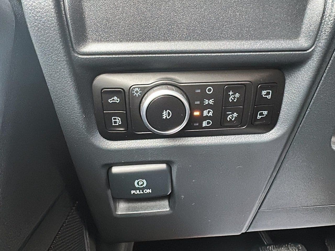 Ford F-150 2025 — photo 18