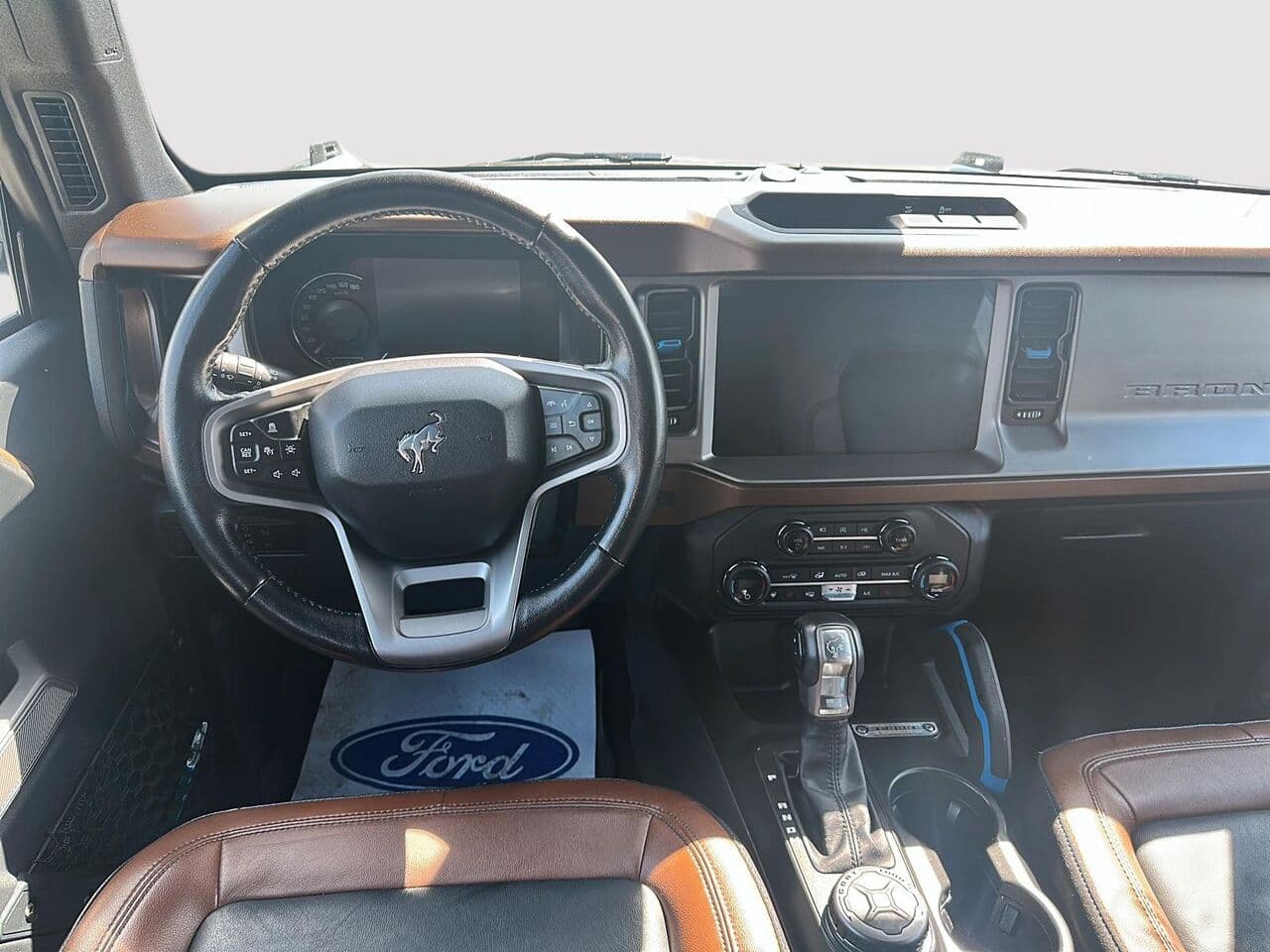 Ford Bronco 2023 — photo 8