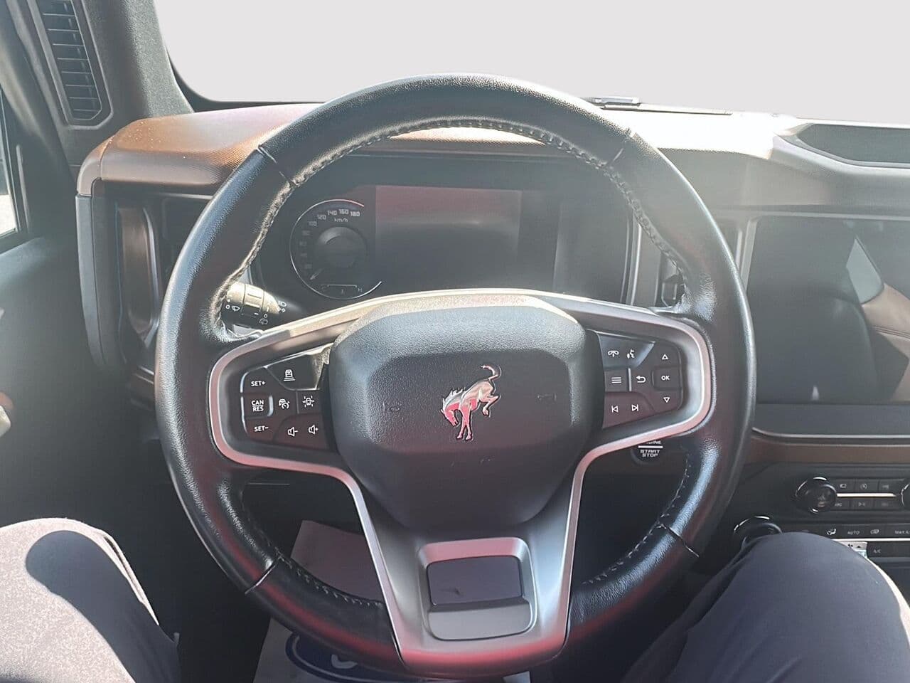 Ford Bronco 2023 — photo 9