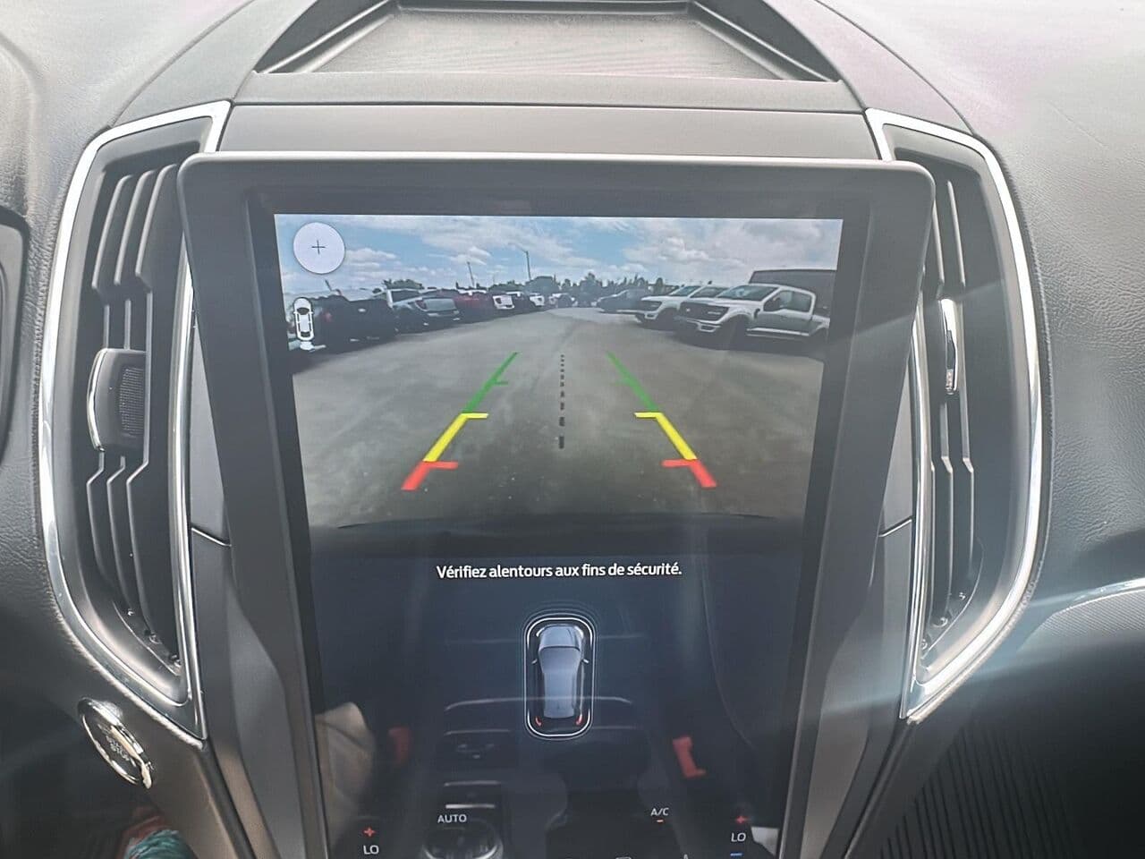 Ford Edge 2022 — photo 15