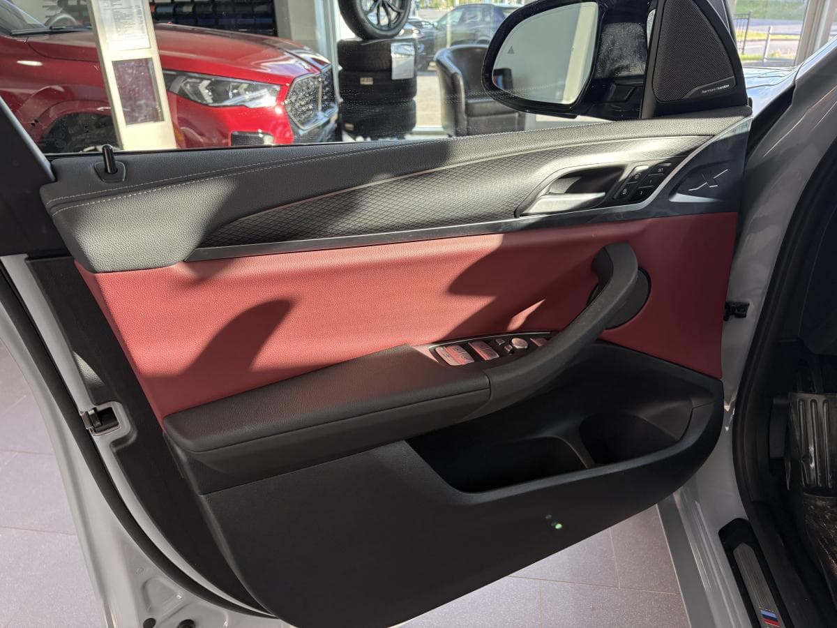 BMW X3 2022 — photo 11