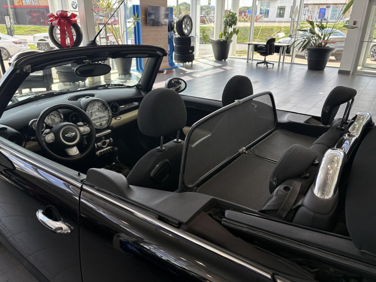 MINI Convertible 2010 — photo 8