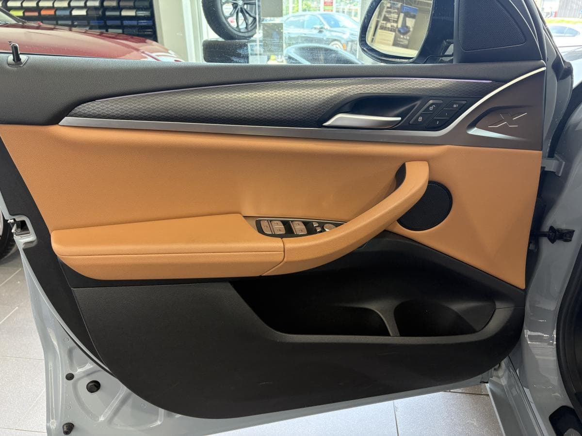 BMW X4 2023 — photo 11