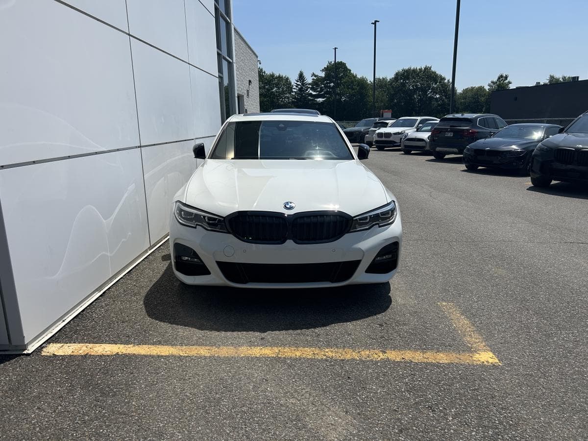 BMW 330e 2022 — photo 12
