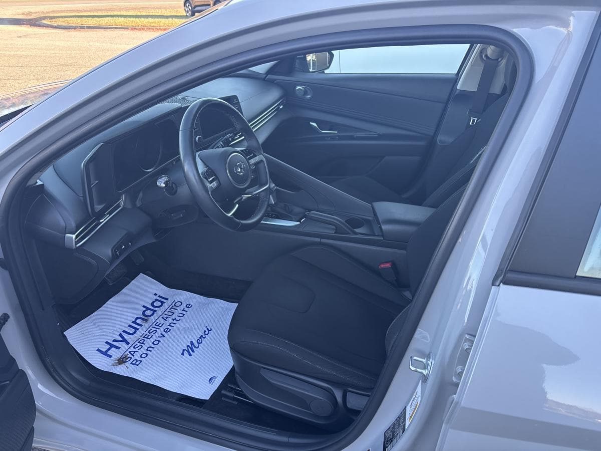 Hyundai Elantra 2022 — photo 6
